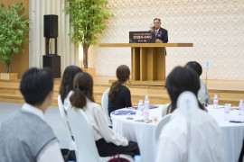 [2025.09.04] 2025학년도 2학기 동곡 이용희 장학기금 장학증서 수여식-3